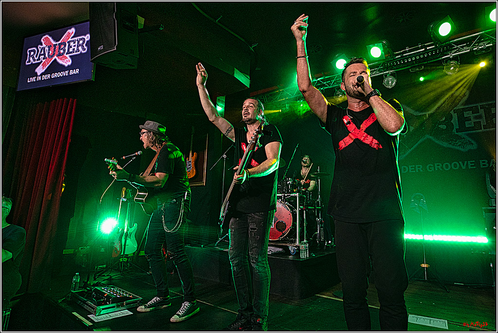 Raeuber in Groove Bar; Koeln, 08.09.2023