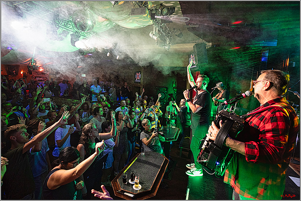 Raeuber in Groove Bar; Koeln, 08.09.2023