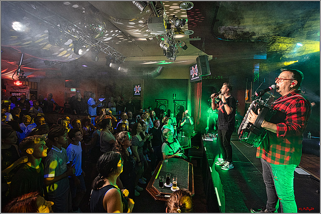 Raeuber in Groove Bar; Koeln, 08.09.2023