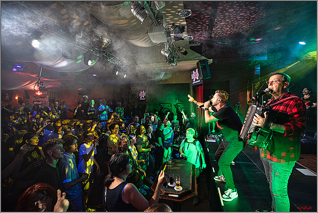 Raeuber in Groove Bar; Koeln, 08.09.2023