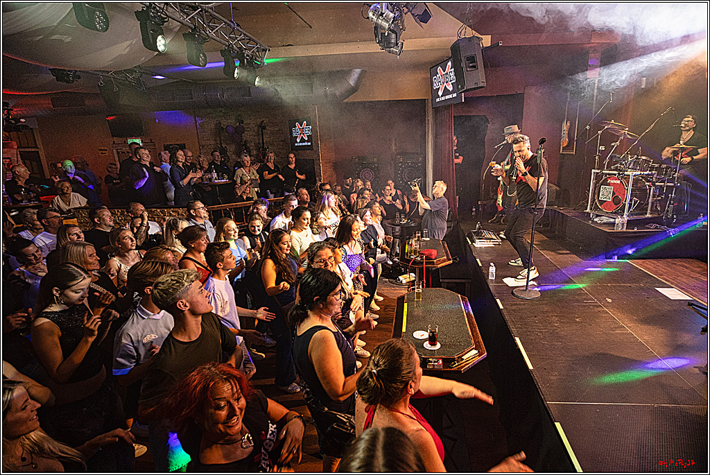 Raeuber in Groove Bar; Koeln, 08.09.2023