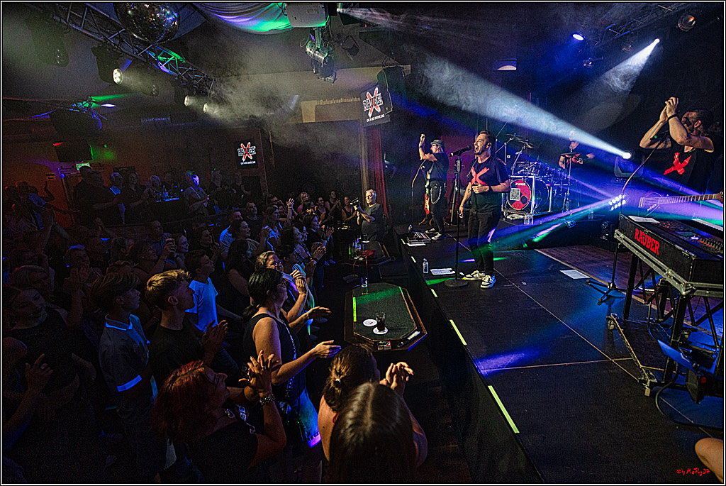 Raeuber in Groove Bar; Koeln, 08.09.2023