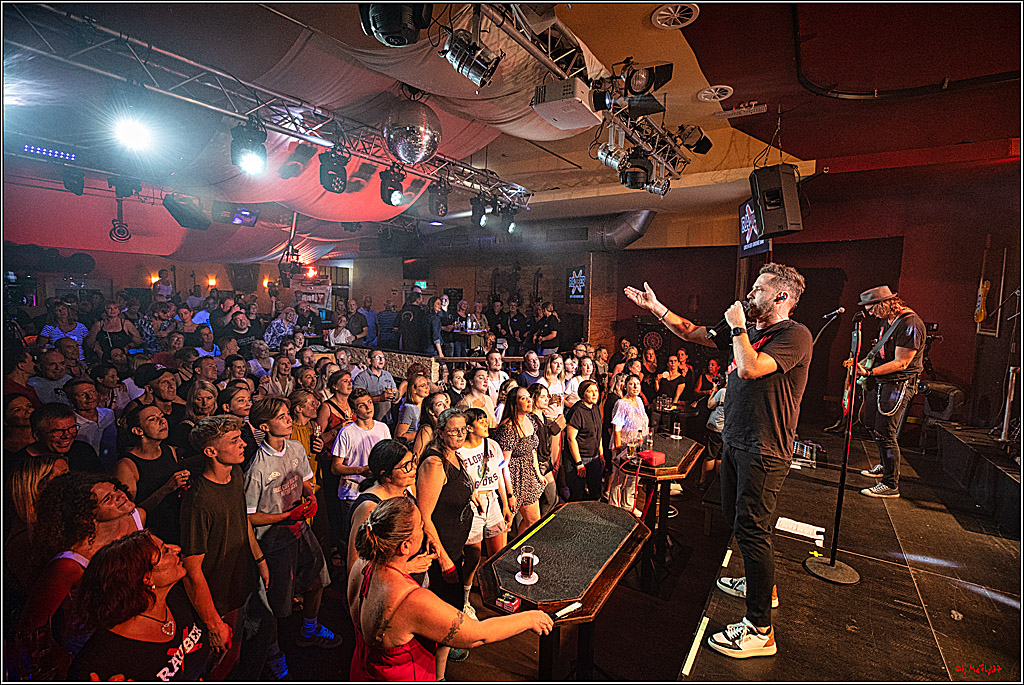 Raeuber in Groove Bar; Koeln, 08.09.2023