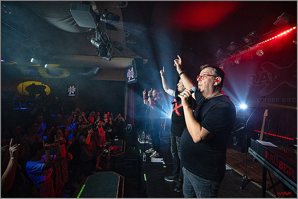 Raeuber in Groove Bar; Koeln, 08.09.2023