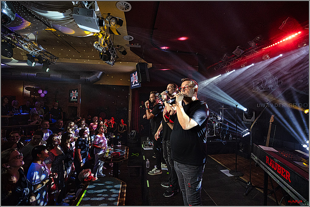 Raeuber in Groove Bar; Koeln, 08.09.2023