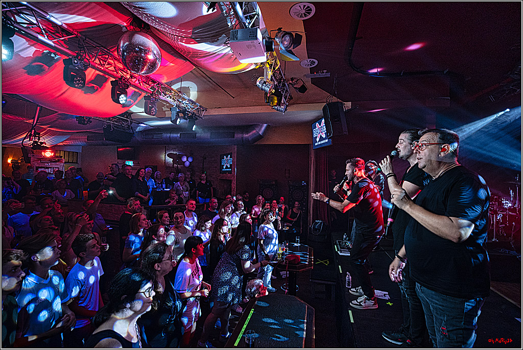 Raeuber in Groove Bar; Koeln, 08.09.2023