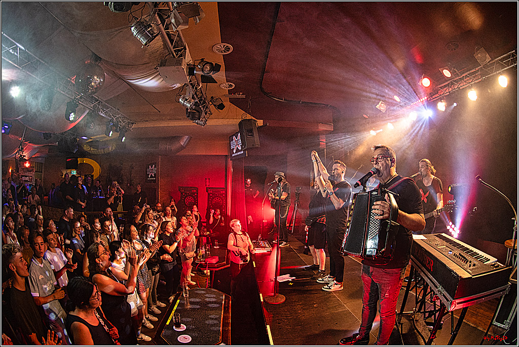 Raeuber in Groove Bar; Koeln, 08.09.2023