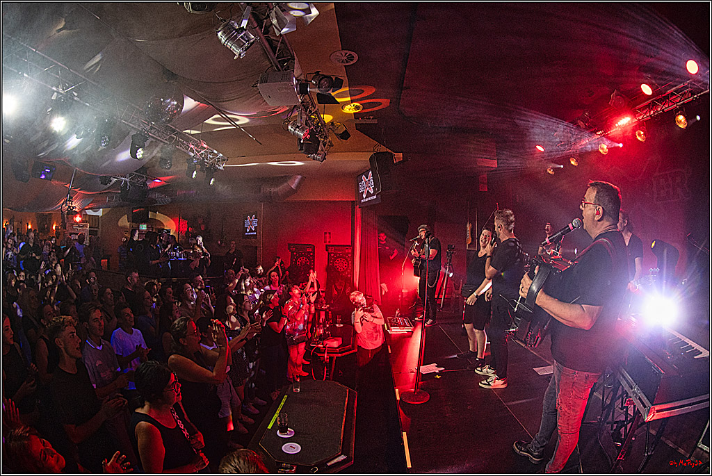 Raeuber in Groove Bar; Koeln, 08.09.2023