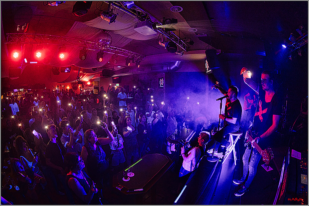 Raeuber in Groove Bar; Koeln, 08.09.2023