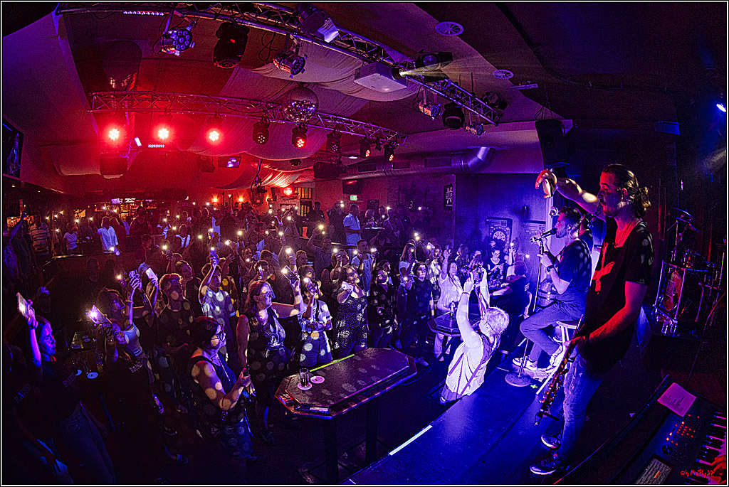 Raeuber in Groove Bar; Koeln, 08.09.2023