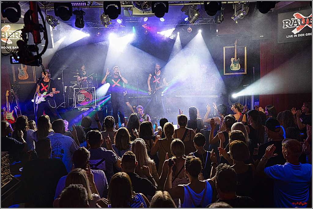 Raeuber in Groove Bar; Koeln, 08.09.2023