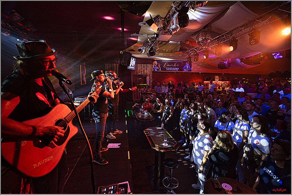 Raeuber in Groove Bar; Koeln, 08.09.2023