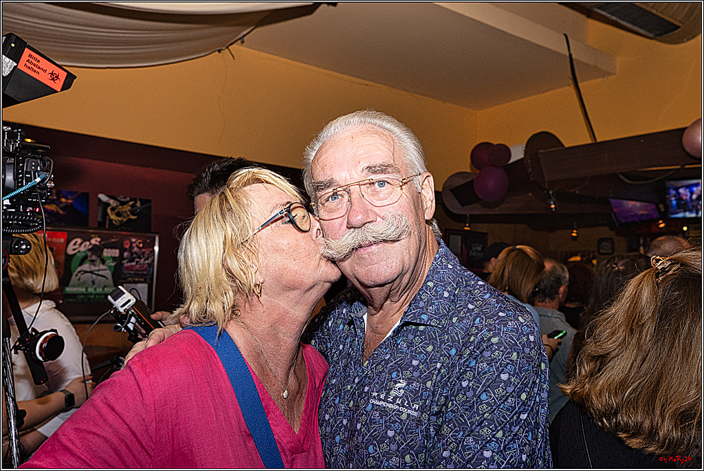 Raeuber in Groove Bar; Koeln, 08.09.2023