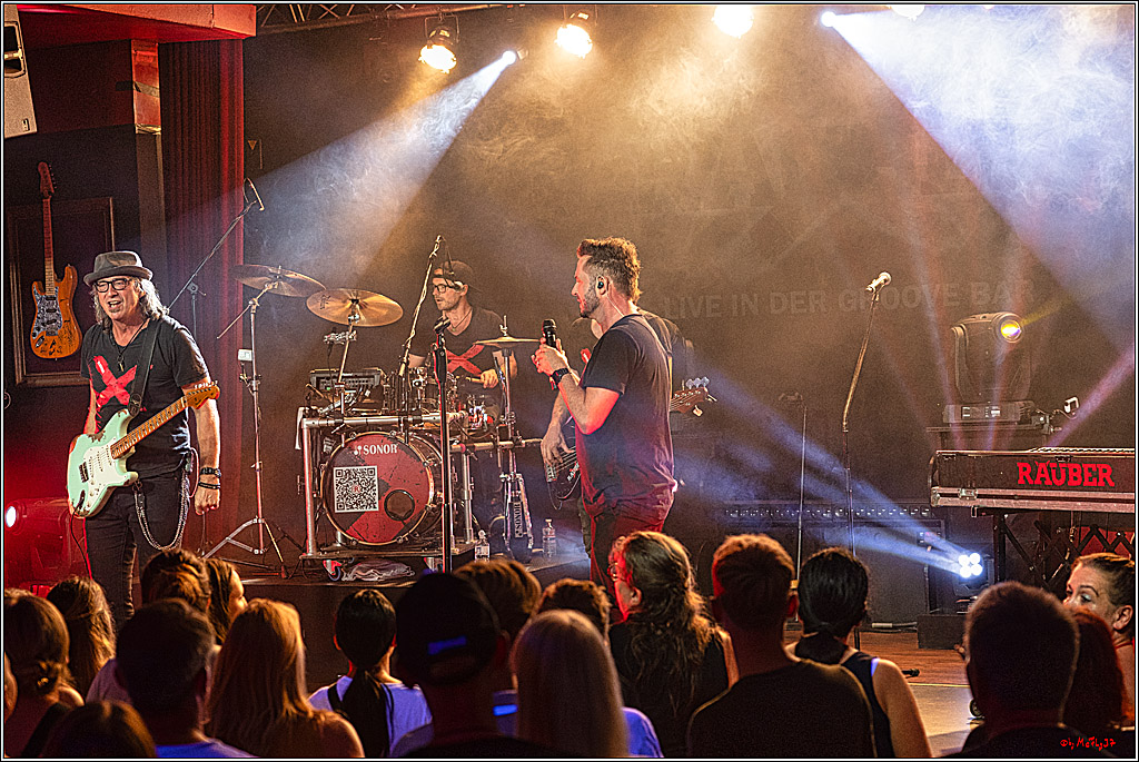 Raeuber in Groove Bar; Koeln, 08.09.2023