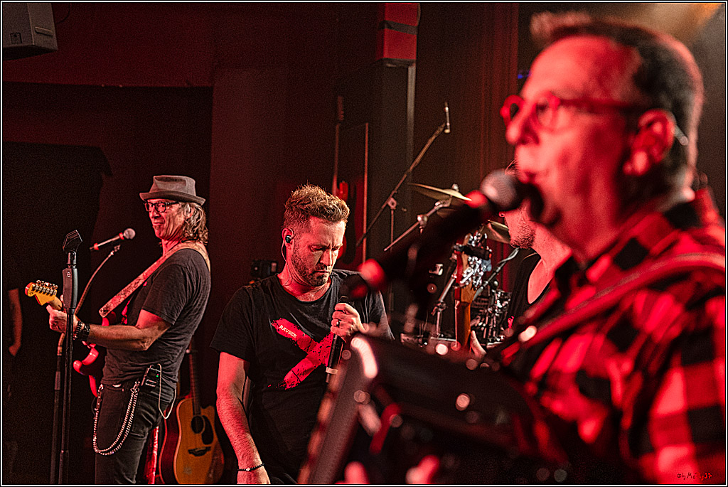 Raeuber in Groove Bar; Koeln, 08.09.2023