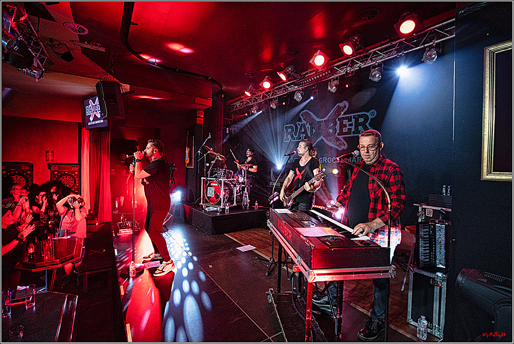 Raeuber in Groove Bar; Koeln, 08.09.2023