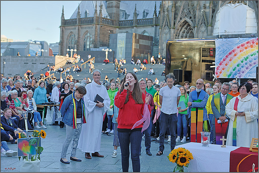Segnungsgottesdienst (fuer queere Paare) am Koelner Dom - Jugendchor St. Stephan; Koeln, 20.09.2023