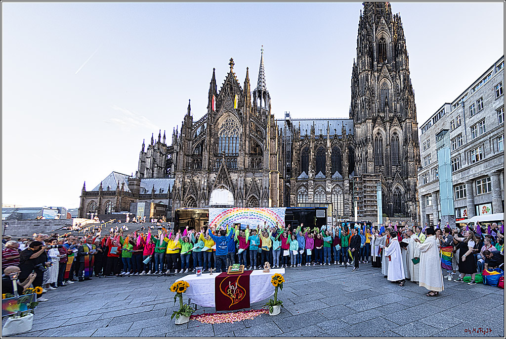 Segnungsgottesdienst (fuer queere Paare) am Koelner Dom - Jugendchor St. Stephan; Koeln, 20.09.2023