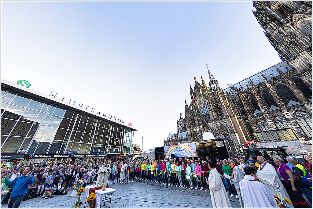 Segnungsgottesdienst (fuer queere Paare) am Koelner Dom - Jugendchor St. Stephan; Koeln, 20.09.2023