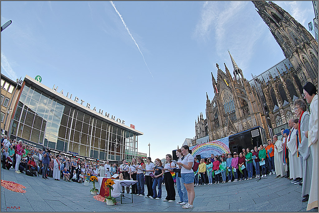 Segnungsgottesdienst (fuer queere Paare) am Koelner Dom - Jugendchor St. Stephan; Koeln, 20.09.2023