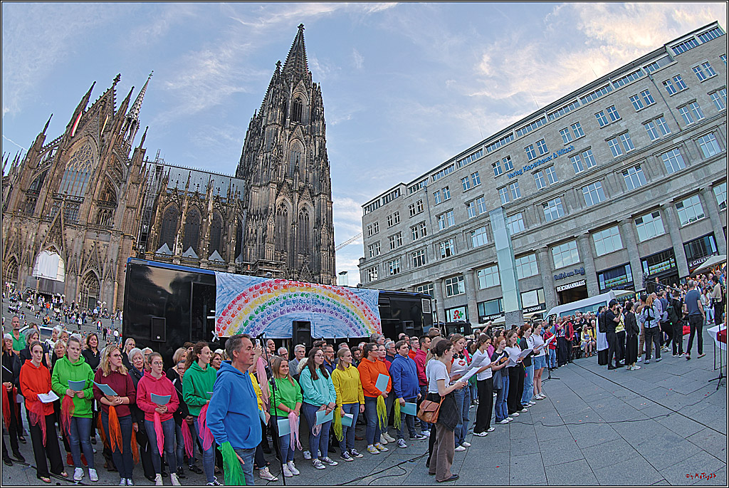 Segnungsgottesdienst (fuer queere Paare) am Koelner Dom - Jugendchor St. Stephan; Koeln, 20.09.2023