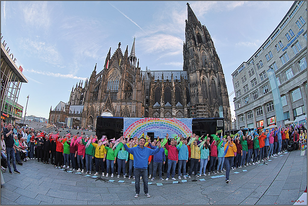 Segnungsgottesdienst (fuer queere Paare) am Koelner Dom - Jugendchor St. Stephan; Koeln, 20.09.2023