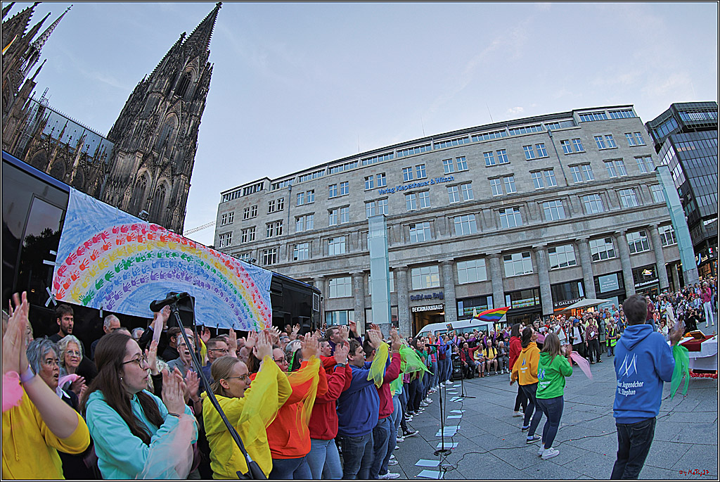 Segnungsgottesdienst (fuer queere Paare) am Koelner Dom - Jugendchor St. Stephan; Koeln, 20.09.2023