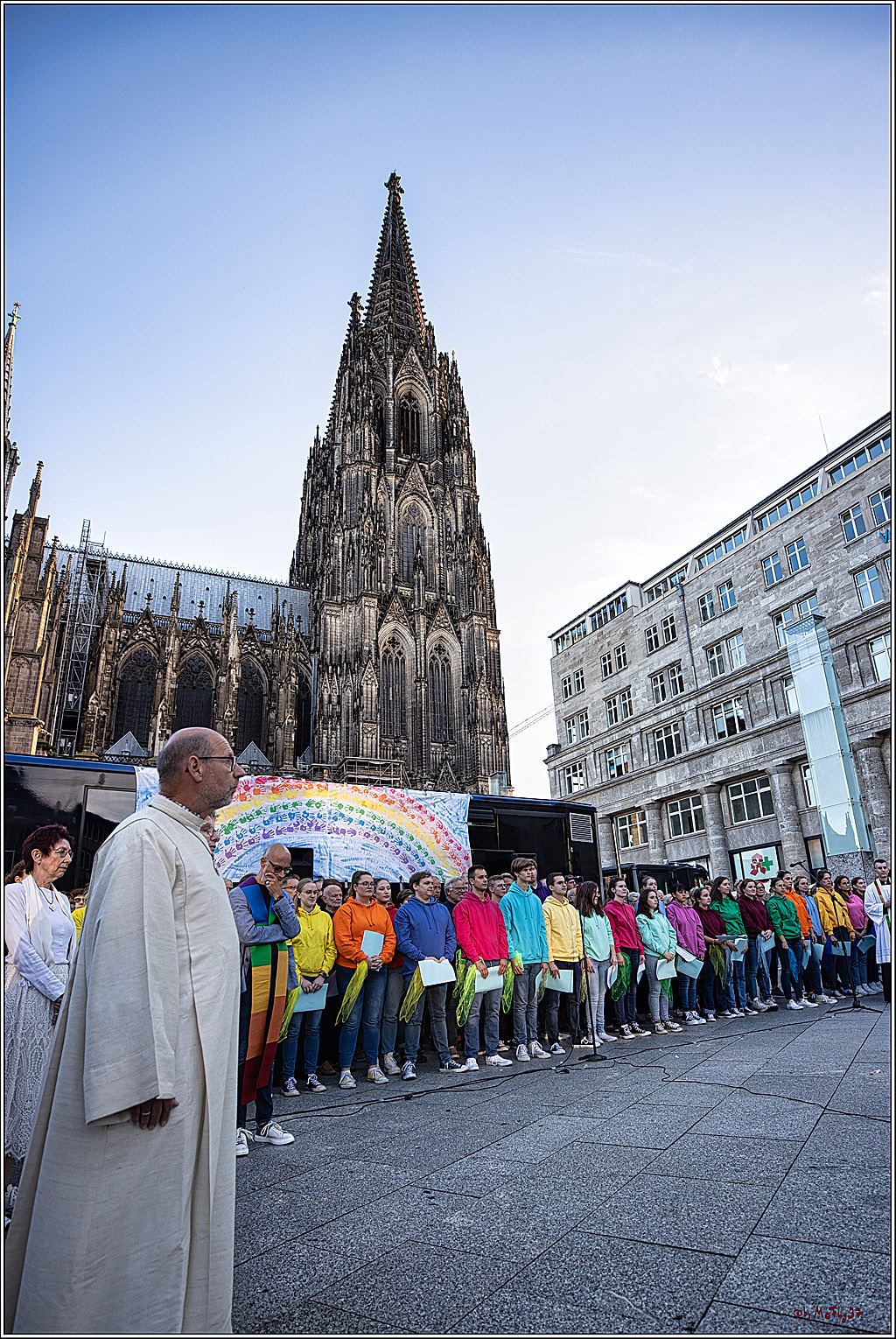 Segnungsgottesdienst (fuer queere Paare) am Koelner Dom - Jugendchor St. Stephan; Koeln, 20.09.2023