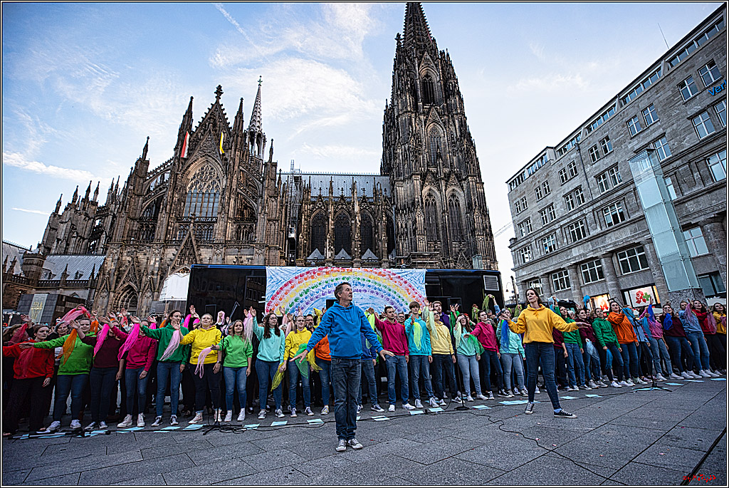 Segnungsgottesdienst (fuer queere Paare) am Koelner Dom - Jugendchor St. Stephan; Koeln, 20.09.2023