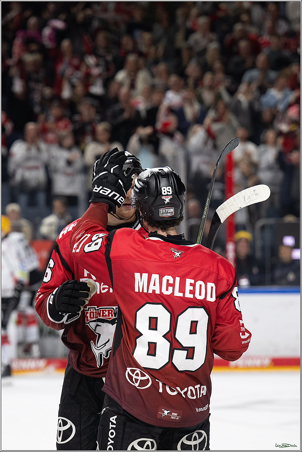 PENNY DEL 1; Koelner Haie - Fischtown Bremerhaven; Koeln, 02.10.2025