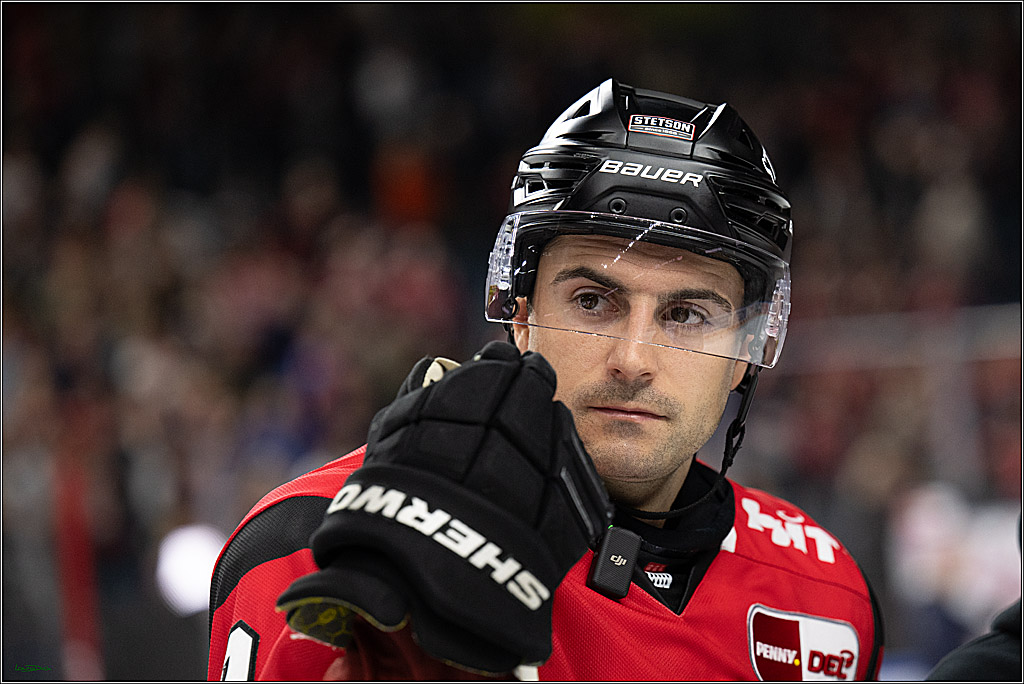 PENNY DEL 1; Koelner Haie - Fischtown Bremerhaven; Koeln, 02.10.2025