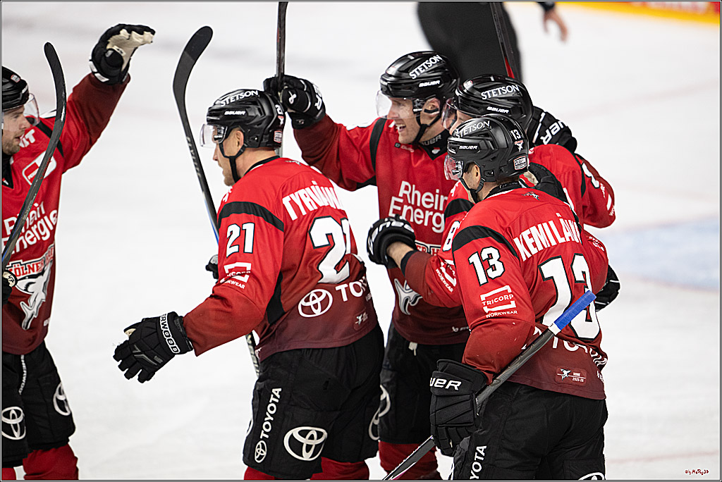 PENNY DEL 1; Kölner Haie - ERC Ingolstadt; Köln, 10.10.2025