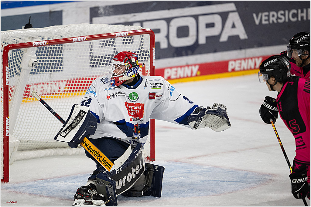 PENNY DEL 1; Kölner Haie - Iserlohn Roosters; Köln, 12.10.2025
