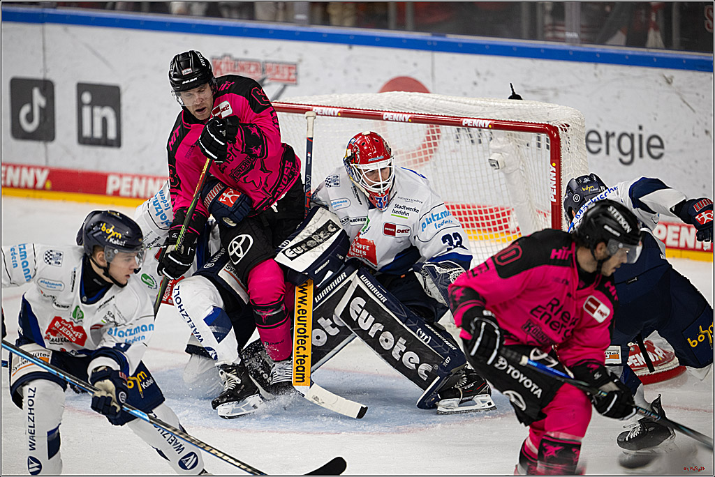 PENNY DEL 1; Kölner Haie - Iserlohn Roosters; Köln, 12.10.2025