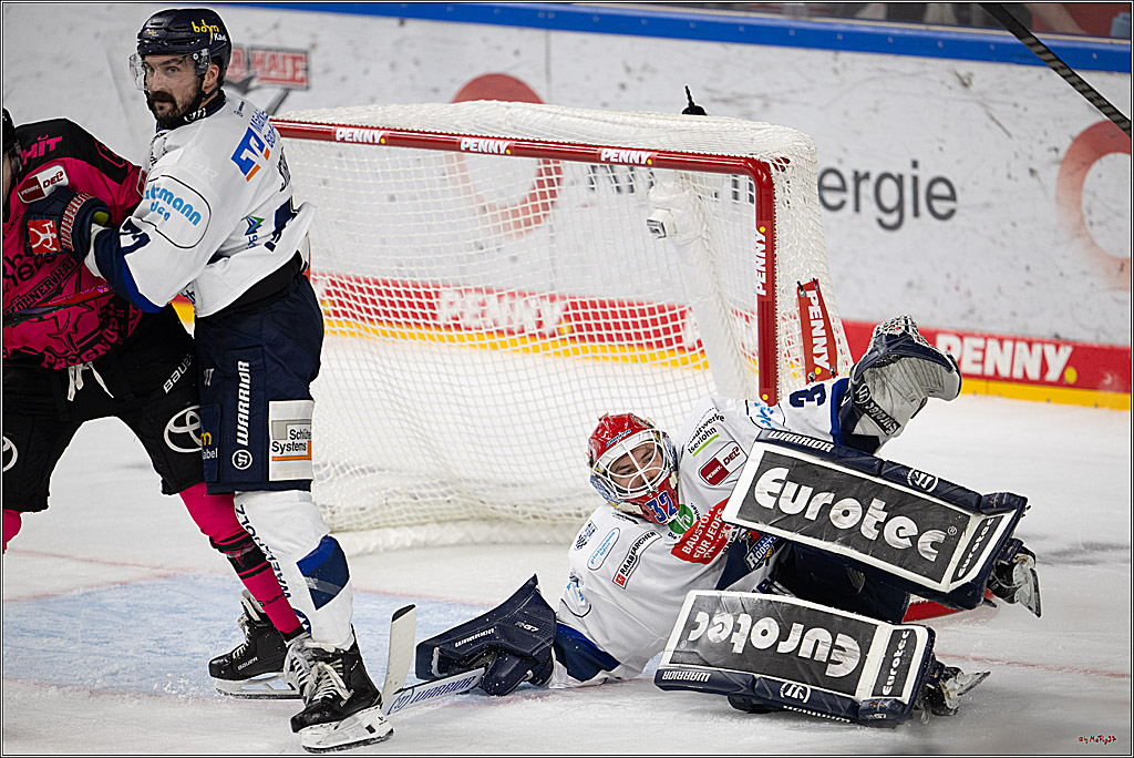 PENNY DEL 1; Kölner Haie - Iserlohn Roosters; Köln, 12.10.2025
