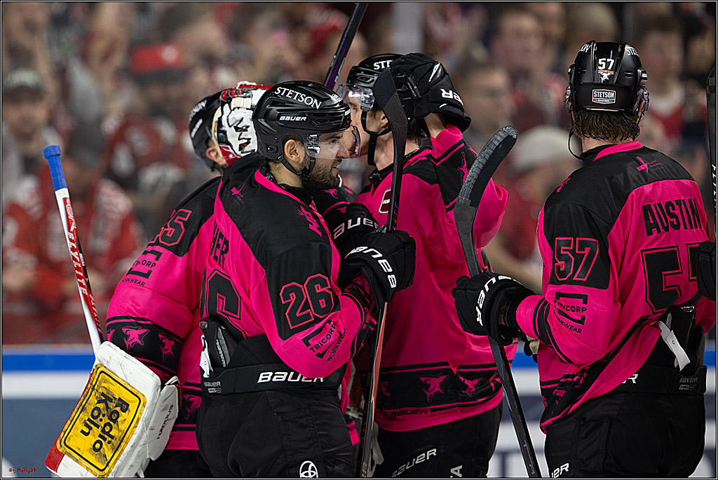 PENNY DEL 1; Kölner Haie - Iserlohn Roosters; Köln, 12.10.2025