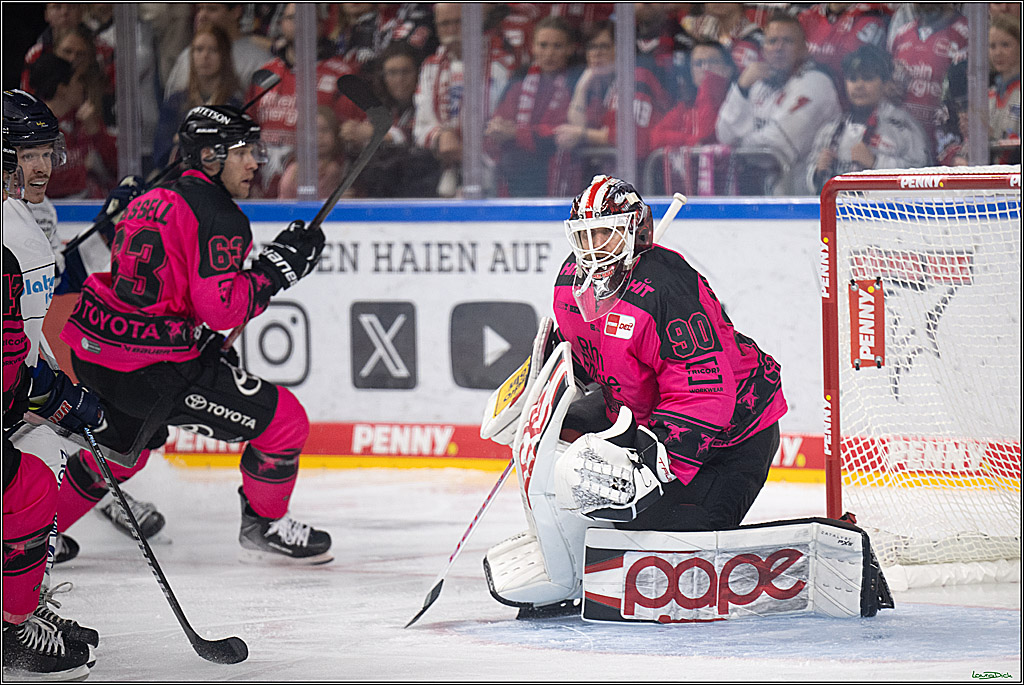 PENNY DEL 1; Koelner Haie - Iserlohn Roosters; Koeln, 12.10.2025