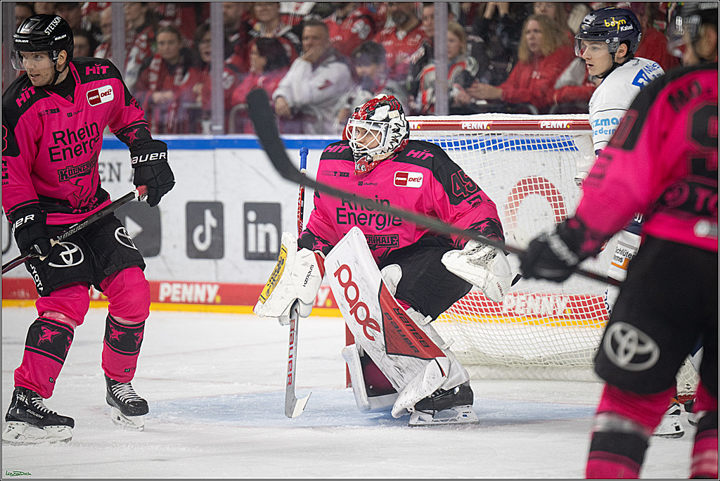 PENNY DEL 1; Koelner Haie - Iserlohn Roosters; Koeln, 12.10.2025