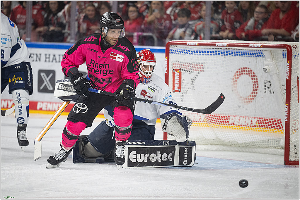 PENNY DEL 1; Koelner Haie - Iserlohn Roosters; Koeln, 12.10.2025