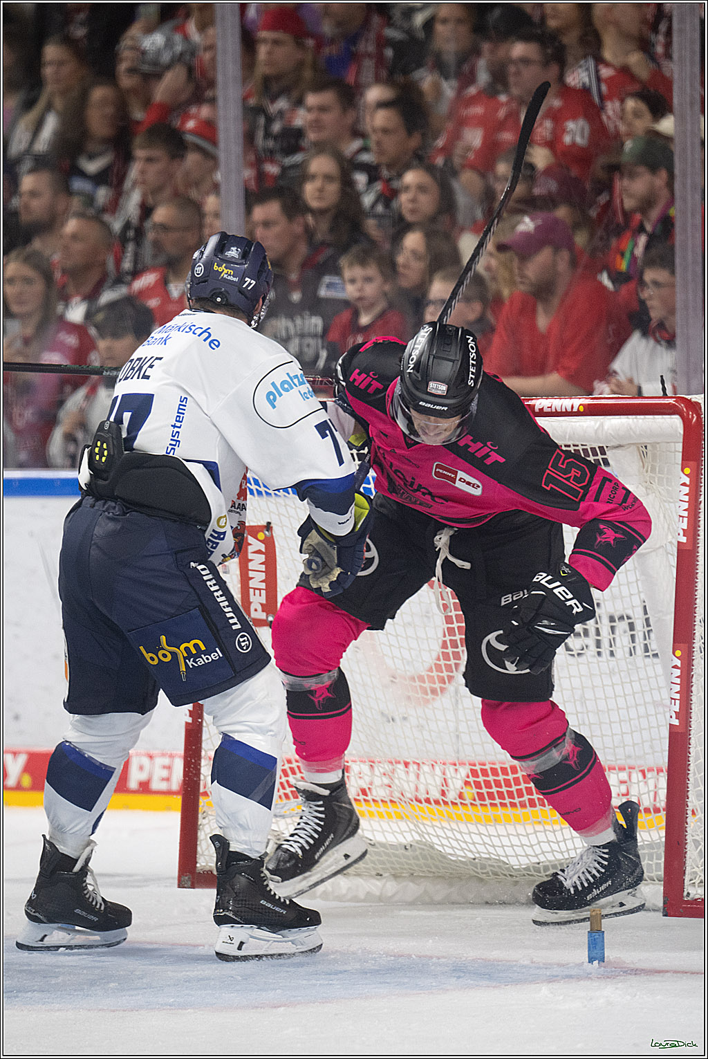 PENNY DEL 1; Koelner Haie - Iserlohn Roosters; Koeln, 12.10.2025