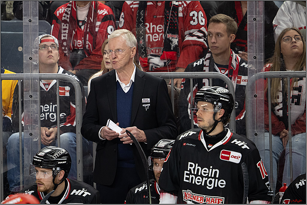 PENNY DEL 1; Kölner Haie - Straubing Tigers; Köln, 19.10.2025