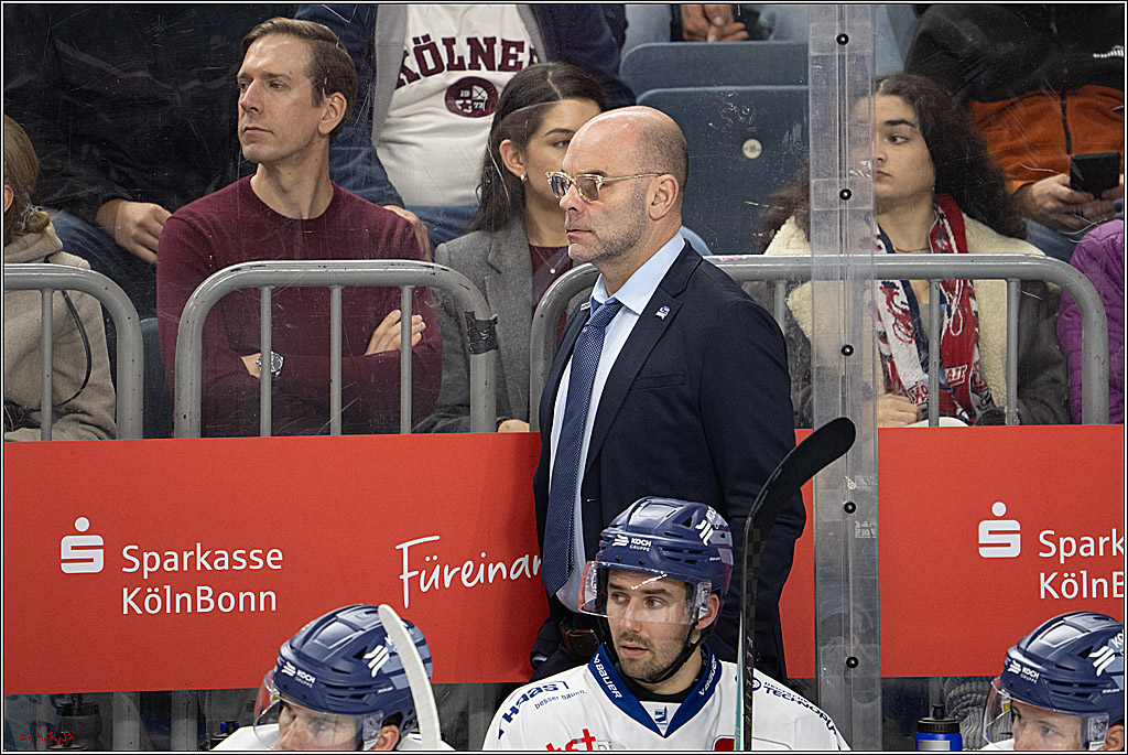 PENNY DEL 1; Kölner Haie - Straubing Tigers; Köln, 19.10.2025