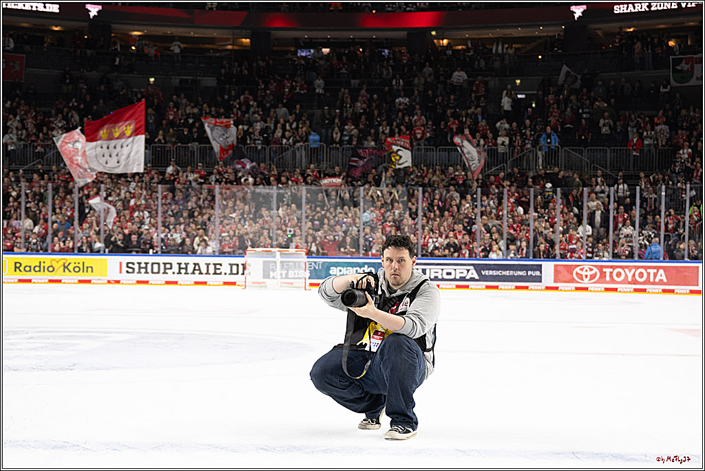 PENNY DEL 1; Kölner Haie - Straubing Tigers; Köln, 19.10.2025