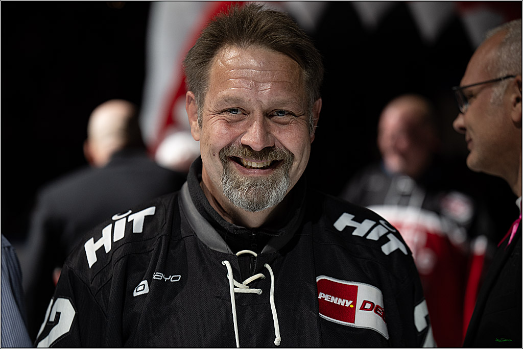 PENNY DEL 1; Koelner Haie - Straubing Tigers; Koeln, 19.10.2025