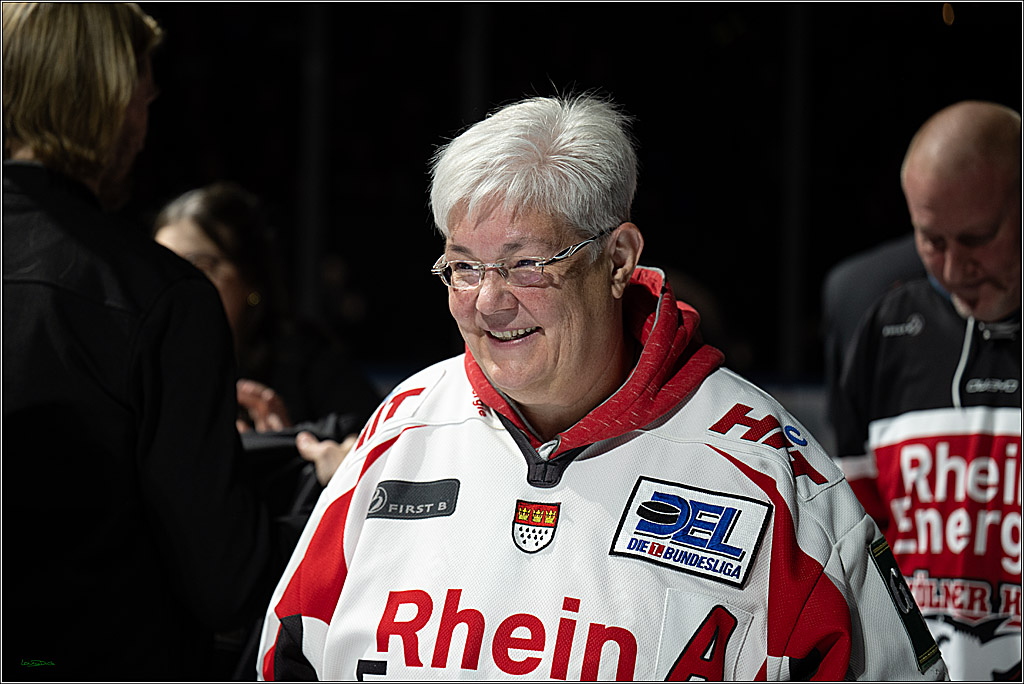 PENNY DEL 1; Koelner Haie - Straubing Tigers; Koeln, 19.10.2025