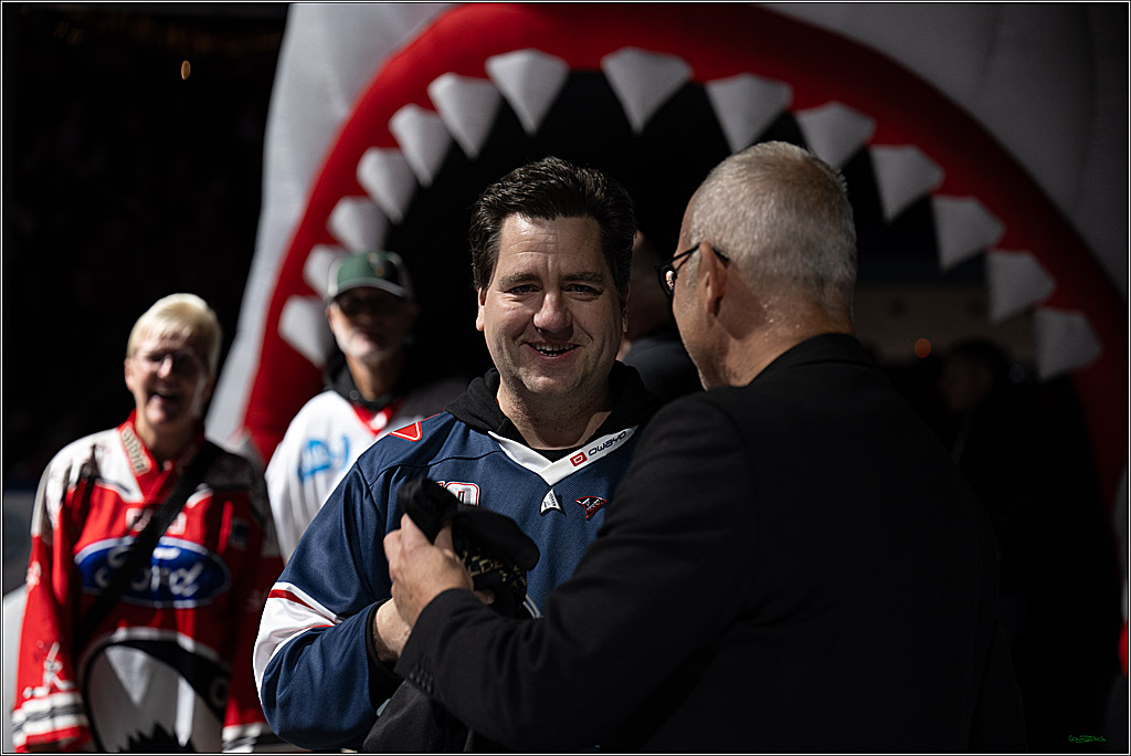 PENNY DEL 1; Koelner Haie - Straubing Tigers; Koeln, 19.10.2025