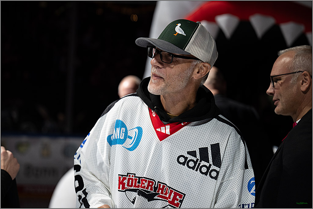 PENNY DEL 1; Koelner Haie - Straubing Tigers; Koeln, 19.10.2025