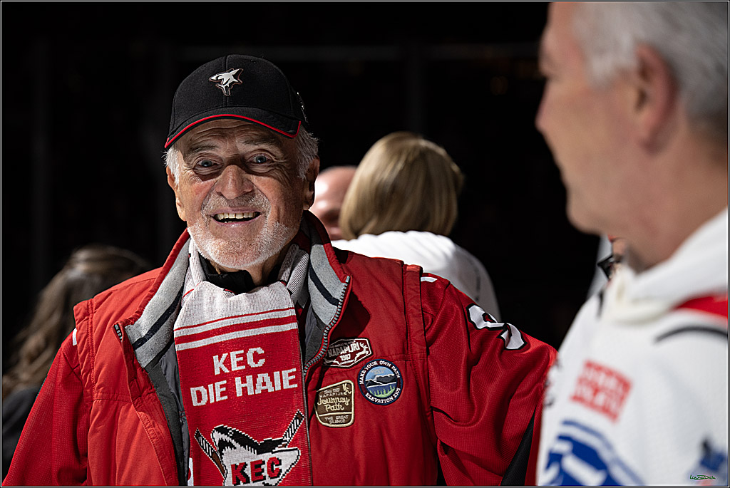 PENNY DEL 1; Koelner Haie - Straubing Tigers; Koeln, 19.10.2025