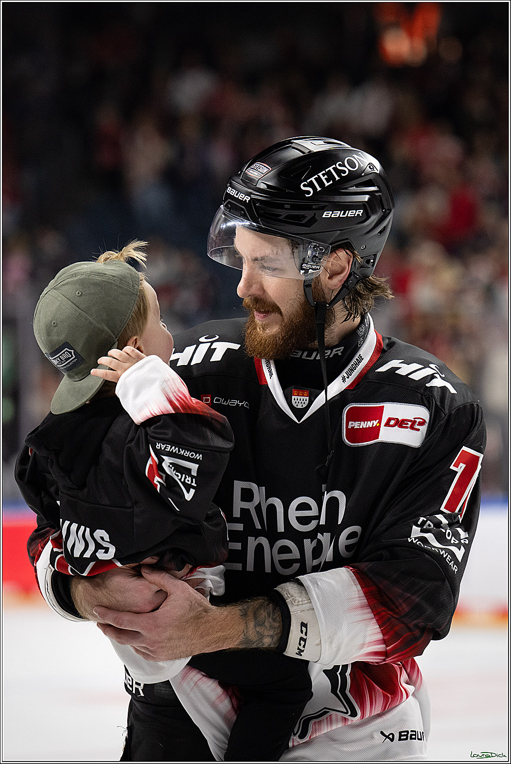 PENNY DEL 1; Koelner Haie - Straubing Tigers; Koeln, 19.10.2025