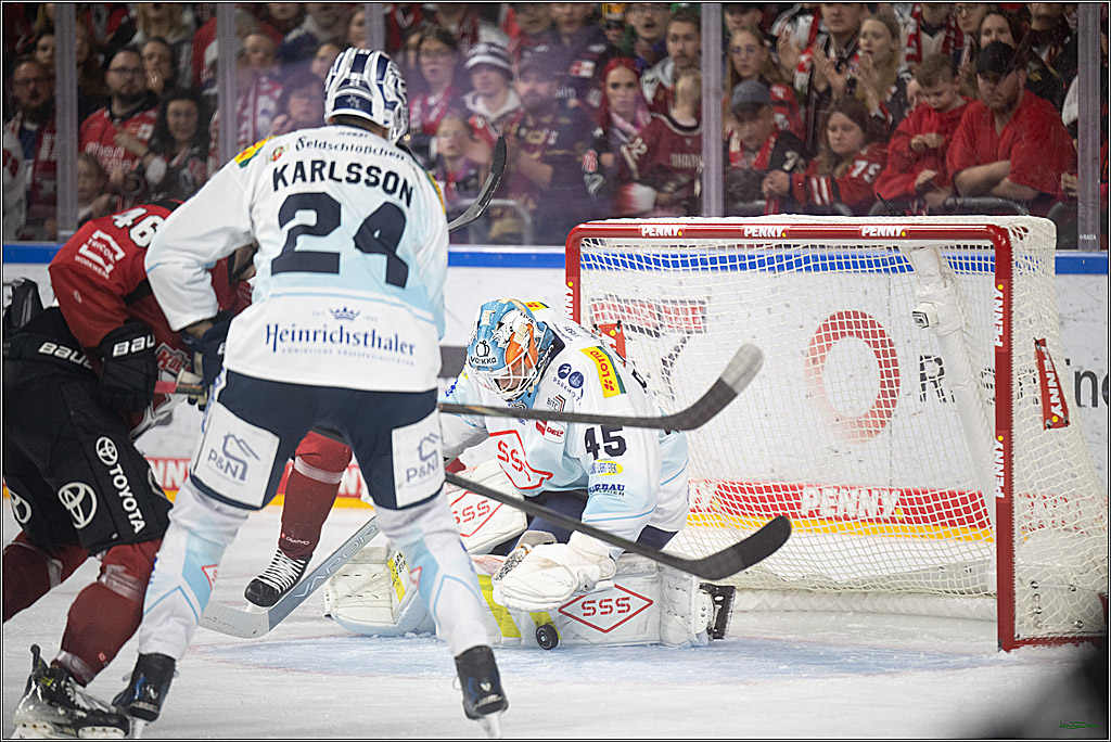 PENNY DEL 1; Kölner Haie - Dresdner Eislöwen; Koeln, 16.11.2025